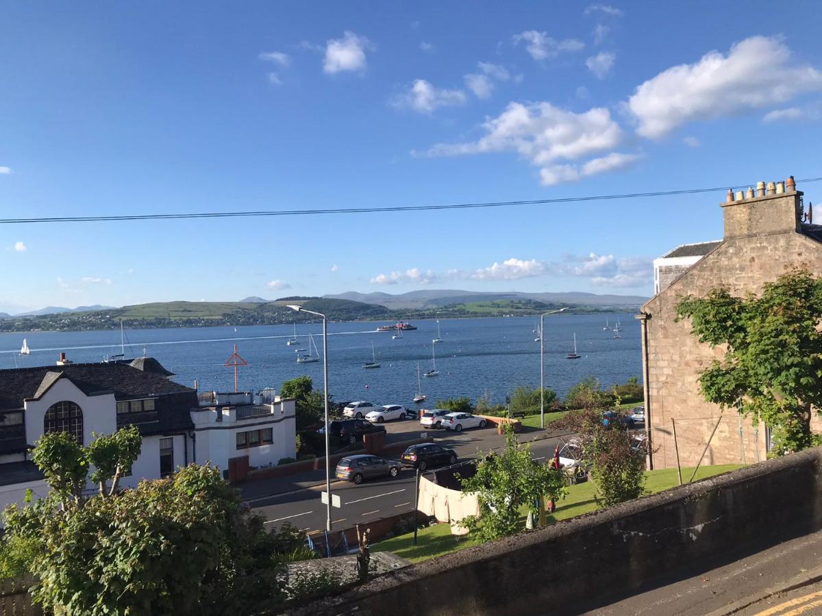 Beautiful 3-Bed Apartment In Gourock Dış mekan fotoğraf