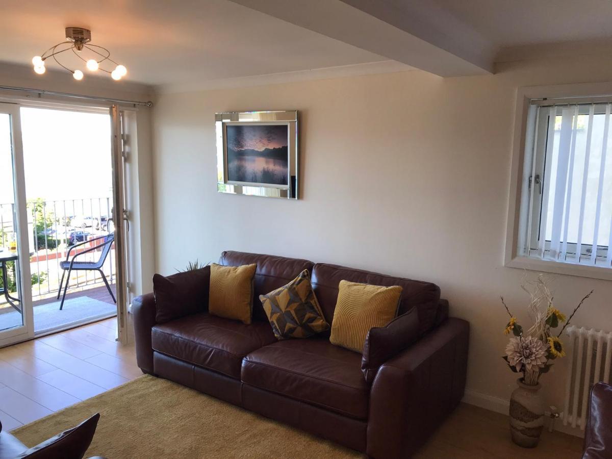 Beautiful 3-Bed Apartment In Gourock Dış mekan fotoğraf