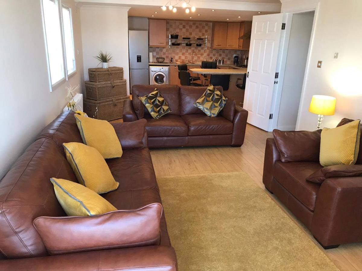 Beautiful 3-Bed Apartment In Gourock Dış mekan fotoğraf