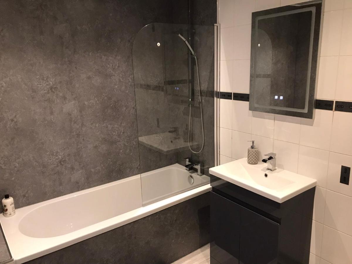Beautiful 3-Bed Apartment In Gourock Dış mekan fotoğraf